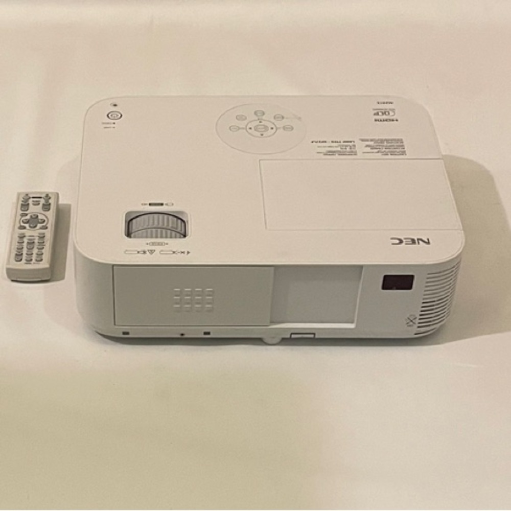 NEC M283X Projector - Picture 2 of 7